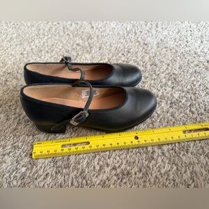 Kids BLOCH tap shoes black size 13